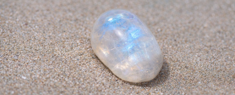 pierre de lune intuition