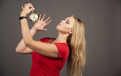 pourquoi la voyance eclaire le mauvais timing amoureux